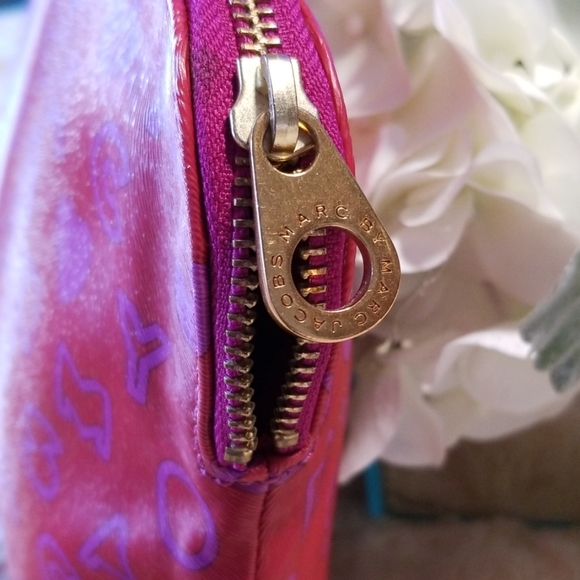 Marc Jacobs Monogram   Makeup Bag Cosmetic - Picture 3 of 6